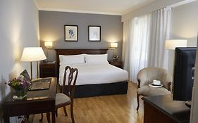 Cyan Americas Towers Hotel